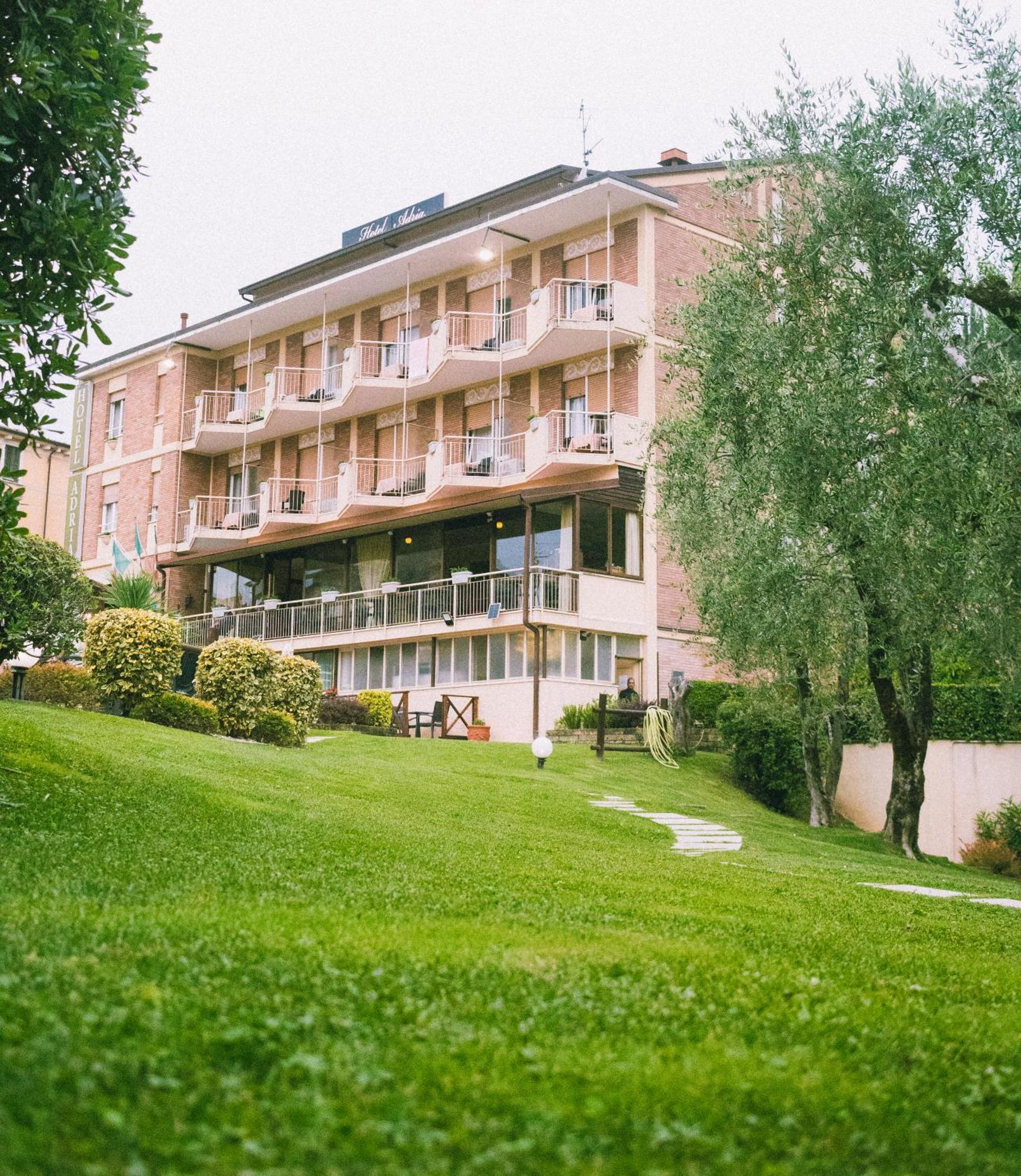 Hotel Adria & Resort Toscolano Maderno Extérieur photo